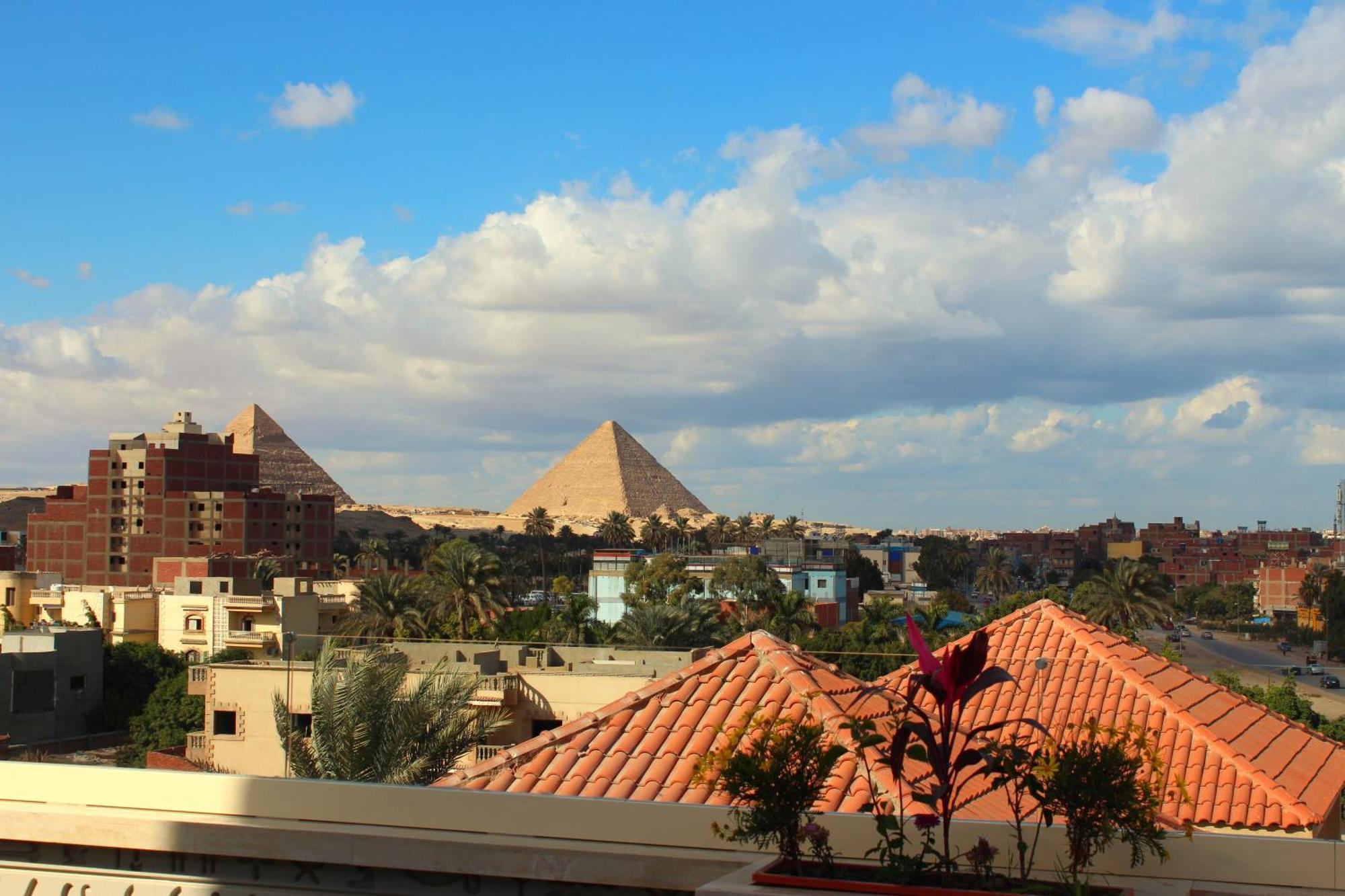 Pyramids Golden Oasis